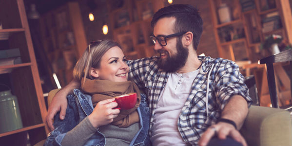 Wiener Singles flirten im Café